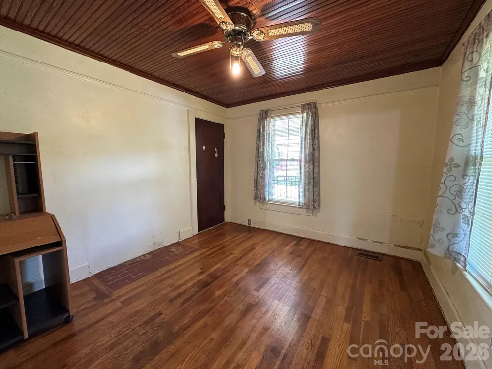 502 Connelly Springs Road SW Lenoir, NC 28645