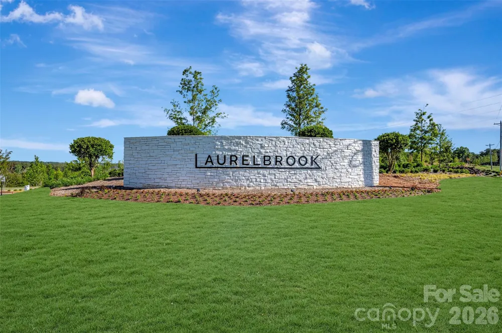 8895 Visgrove Drive Sherrills Ford, NC 28673