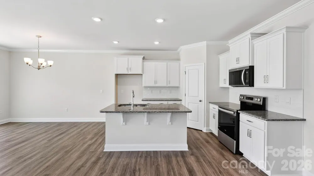 403 Creekview Road Hendersonville, NC 28792