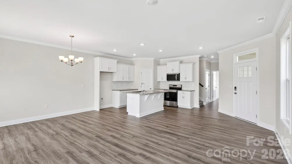 403 Creekview Road Hendersonville, NC 28792