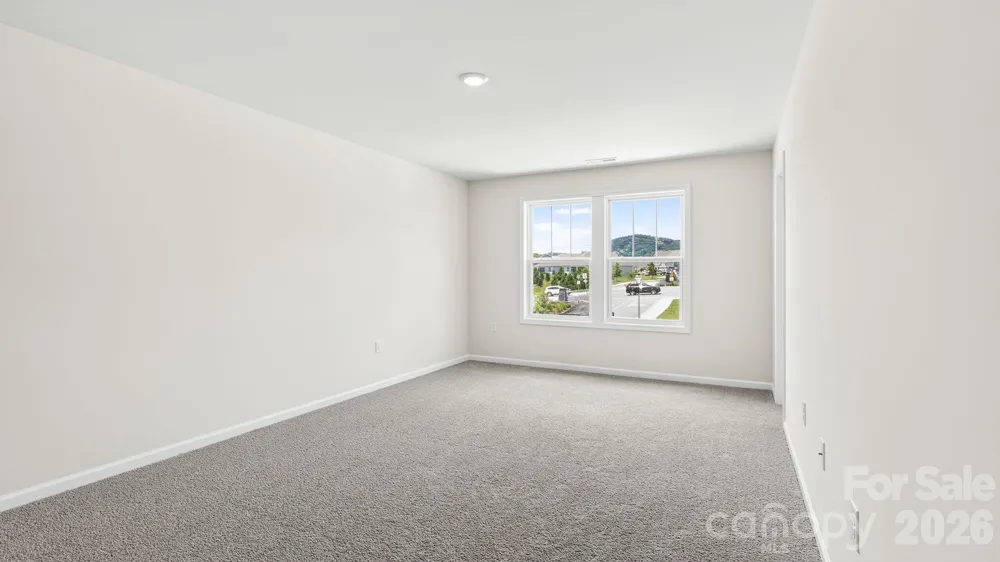403 Creekview Road Hendersonville, NC 28792