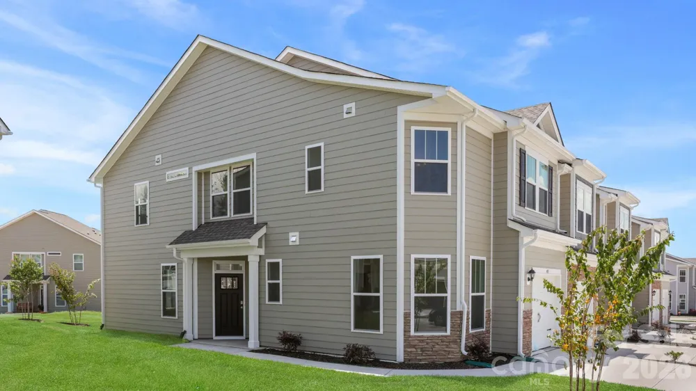 403 Creekview Road Hendersonville, NC 28792