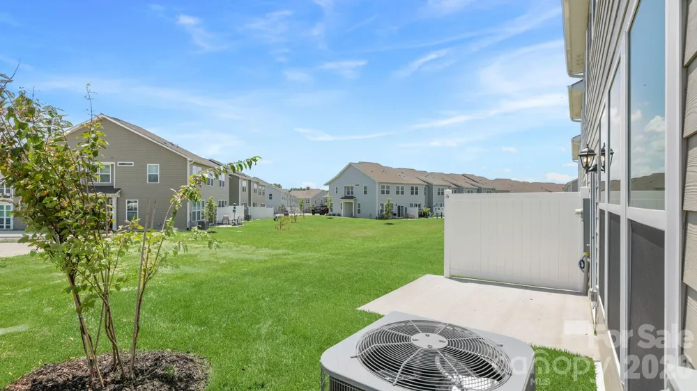 403 Creekview Road Hendersonville, NC 28792
