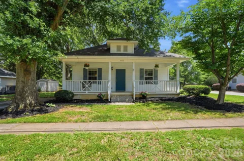 206 Sixth Street