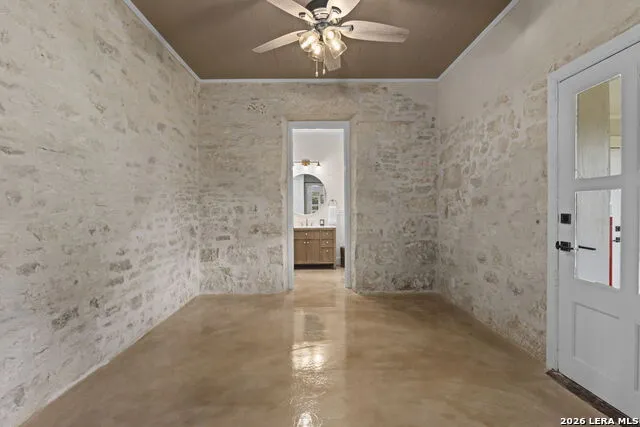 824 HIGH ST Comfort, TX 78013