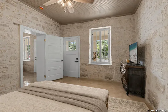 824 HIGH ST Comfort, TX 78013