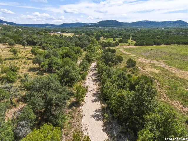 1256 Benton Creek Rd Medina, TX 78055