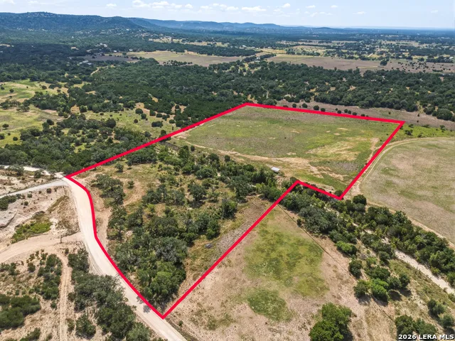 1256 Benton Creek Rd Medina, TX 78055