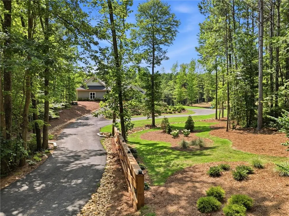 24 Simpson Road Bremen, GA 30110