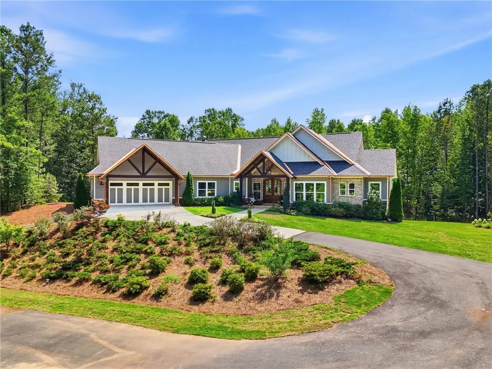 24 Simpson Road Bremen, GA 30110
