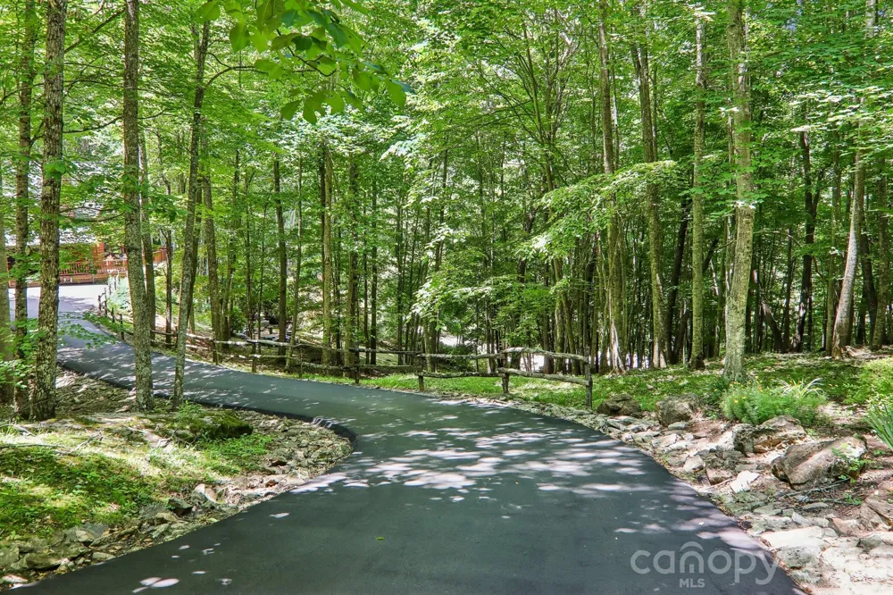 157 Kanusati Trail Maggie Valley, NC 28751