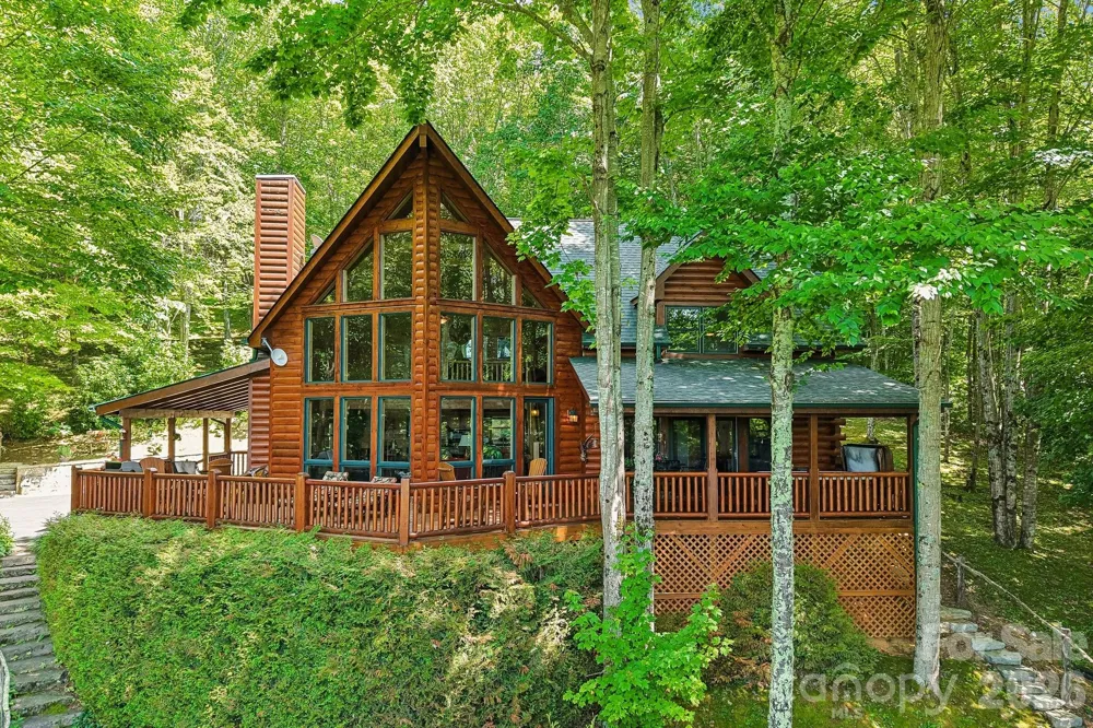 157 Kanusati Trail Maggie Valley, NC 28751