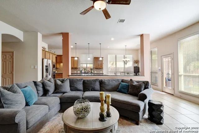 15814 HACHITA BLANCO Helotes, TX 78023