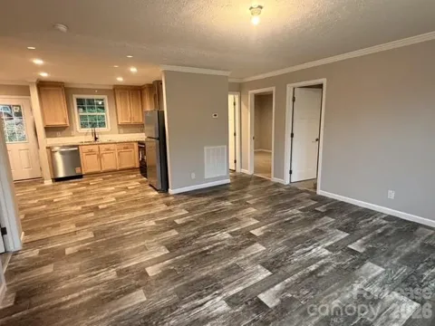 87 Gravel Hill Court