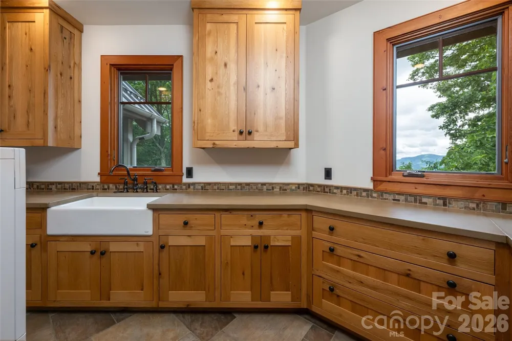 4900 Preserve Road Sylva, NC 28779