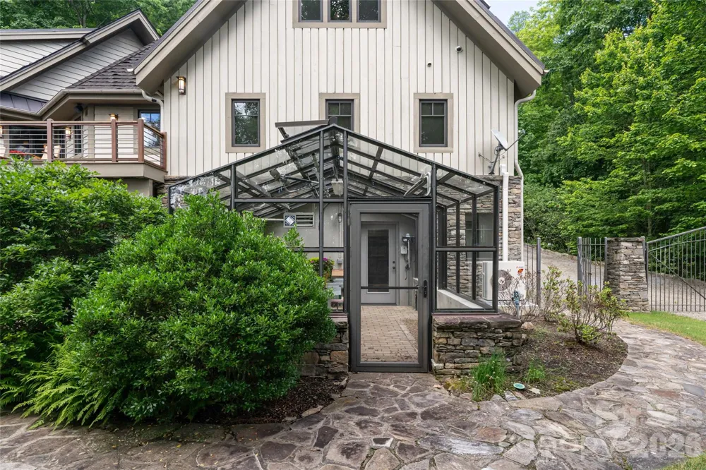 4900 Preserve Road Sylva, NC 28779