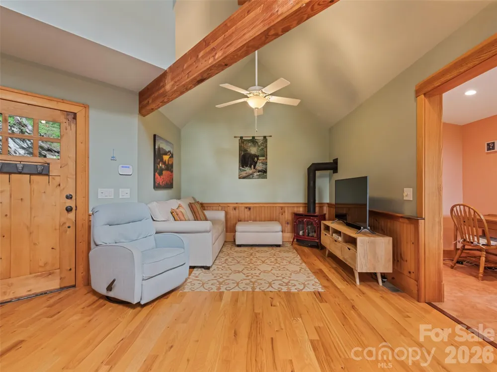 145 Hiaway Trail Clyde, NC 28721