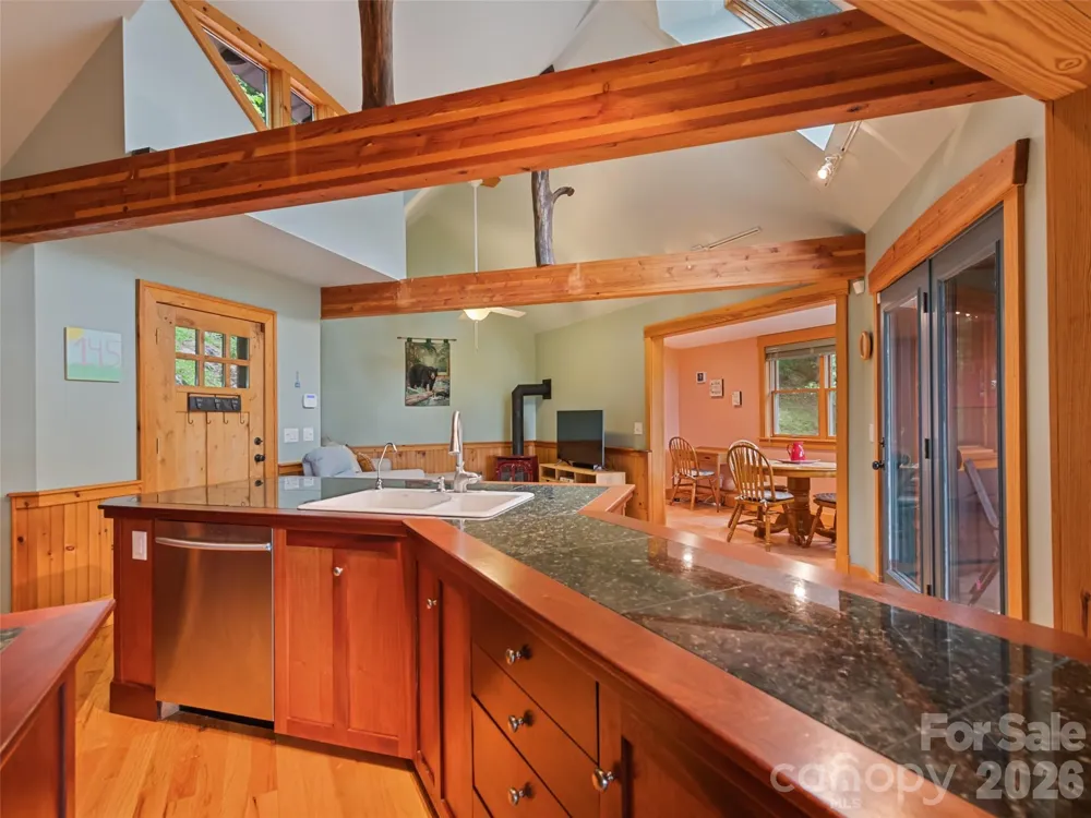 145 Hiaway Trail Clyde, NC 28721