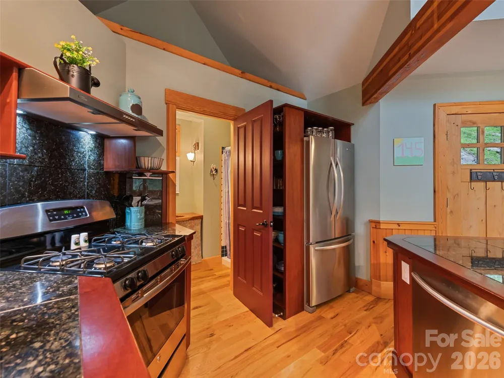 145 Hiaway Trail Clyde, NC 28721