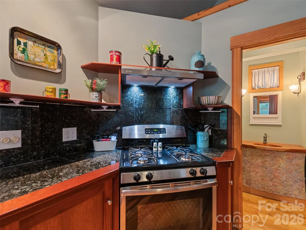 145 Hiaway Trail Clyde, NC 28721