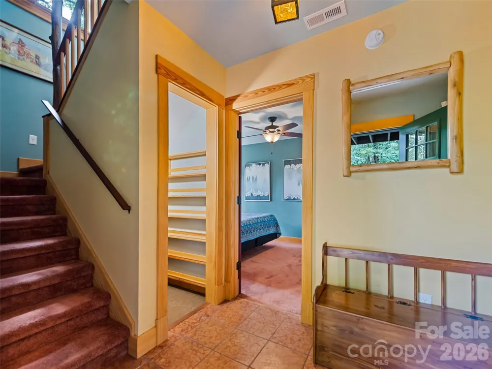 145 Hiaway Trail Clyde, NC 28721