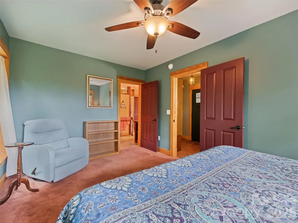 145 Hiaway Trail Clyde, NC 28721
