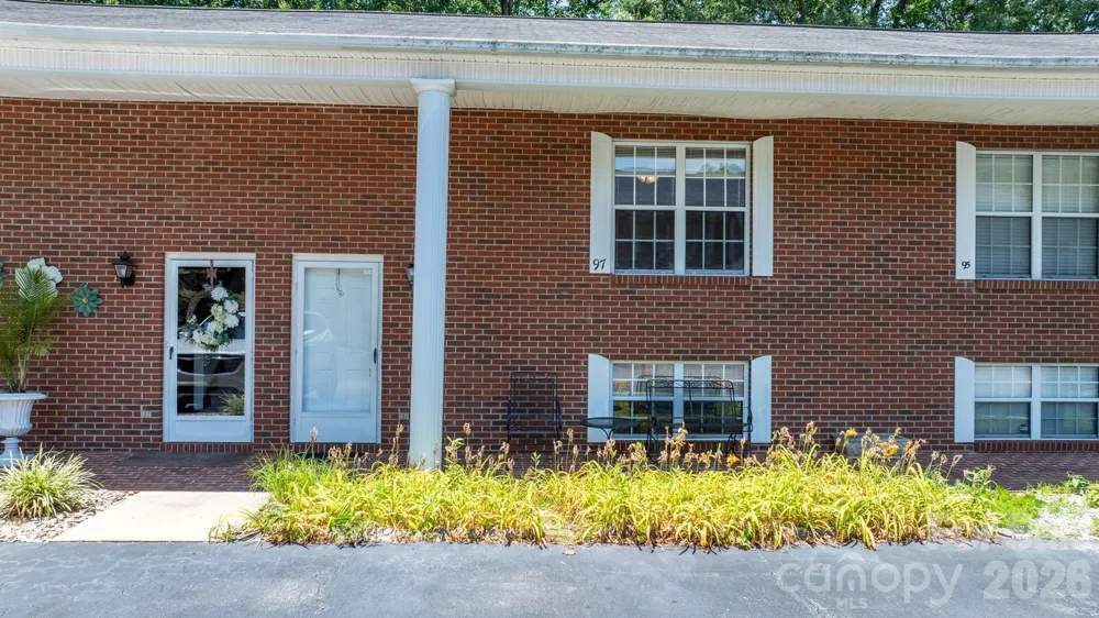 75 Laurelwood Drive #97 Marion, NC 28752