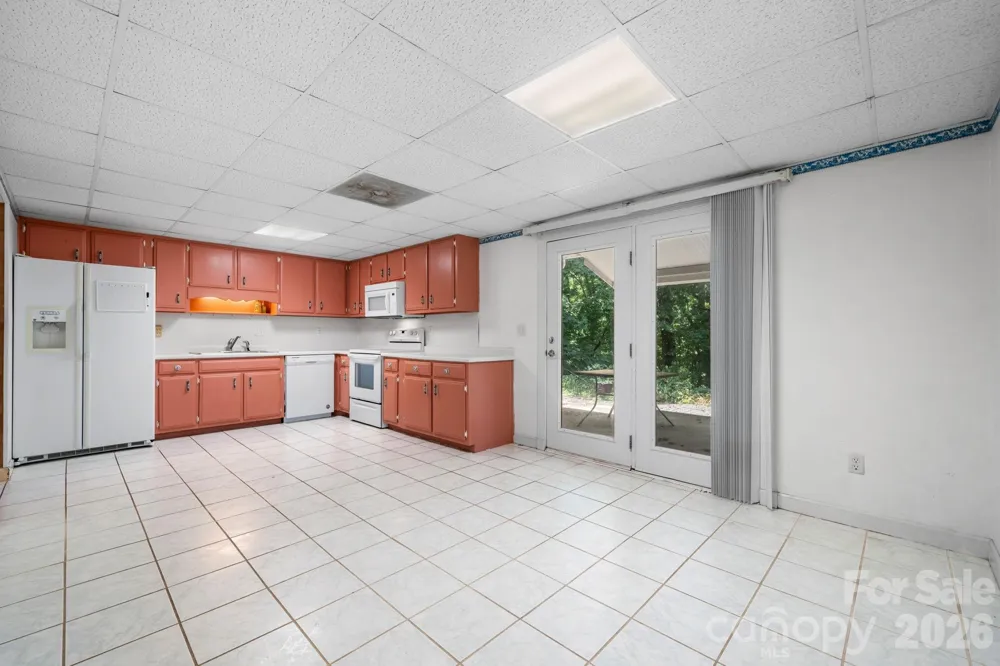 75 Laurelwood Drive #97 Marion, NC 28752