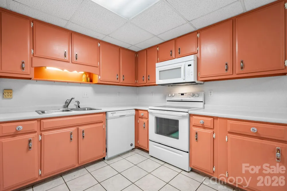 75 Laurelwood Drive #97 Marion, NC 28752