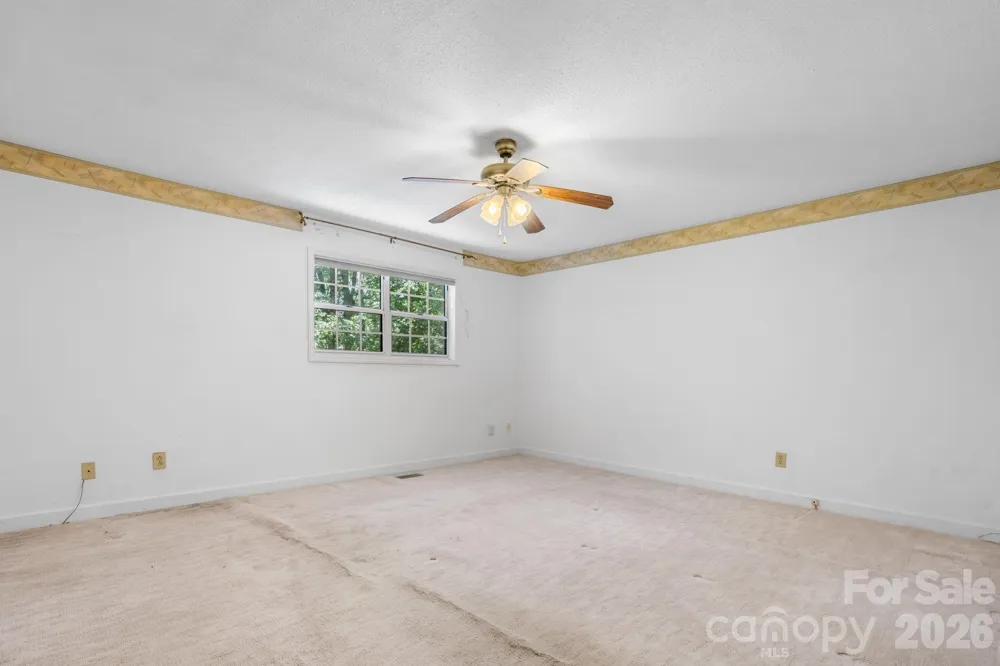 75 Laurelwood Drive #97 Marion, NC 28752
