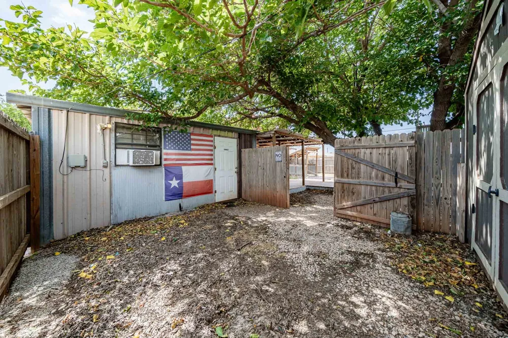 106 Cherry Merkel, TX 79536
