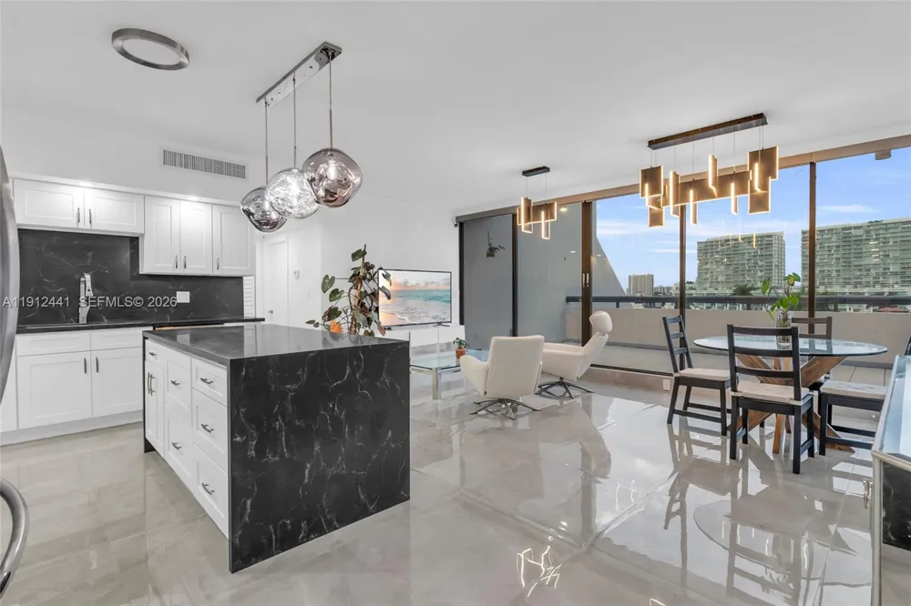 355 Poinciana Dr #1130 Sunny Isles Beach, FL 33160