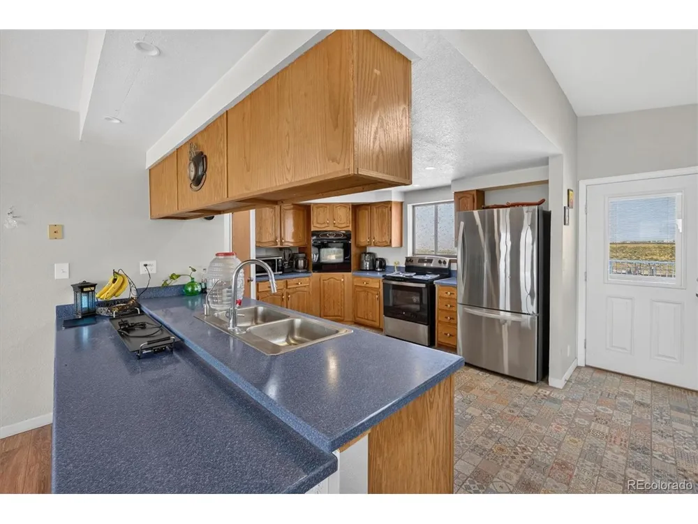 32189 County Road 16 Keenesburg, CO 80643