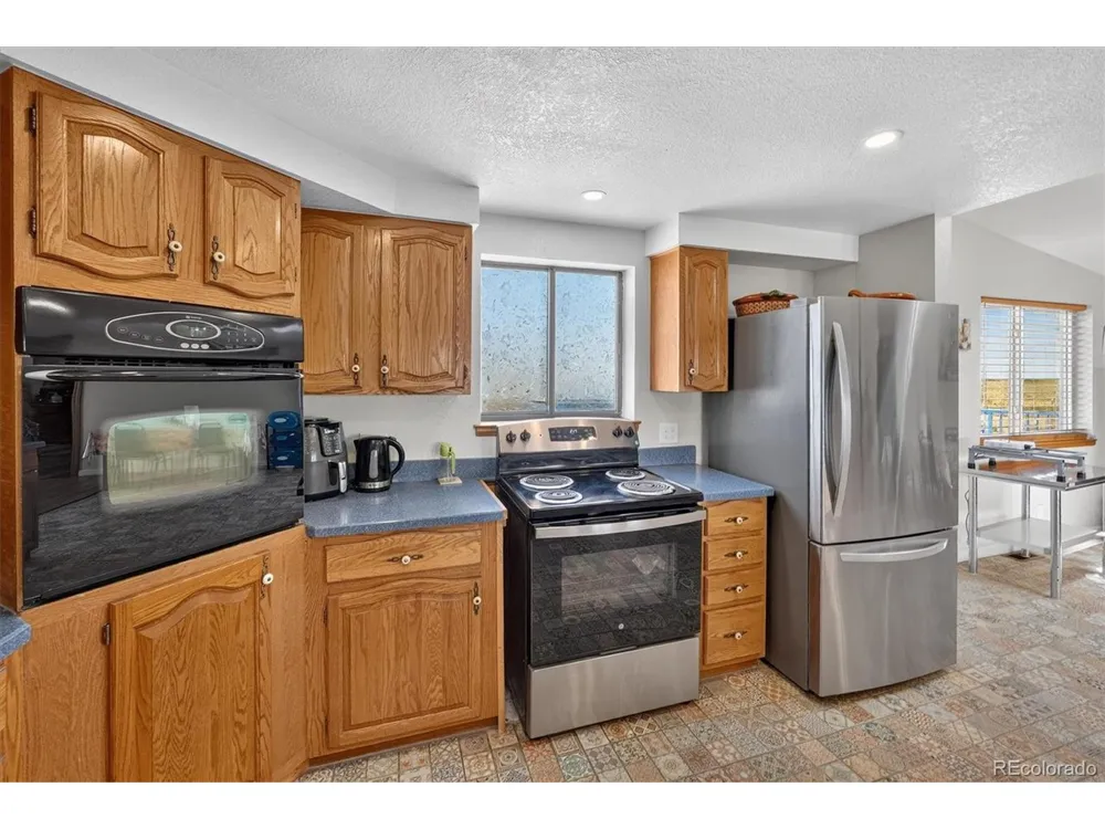 32189 County Road 16 Keenesburg, CO 80643