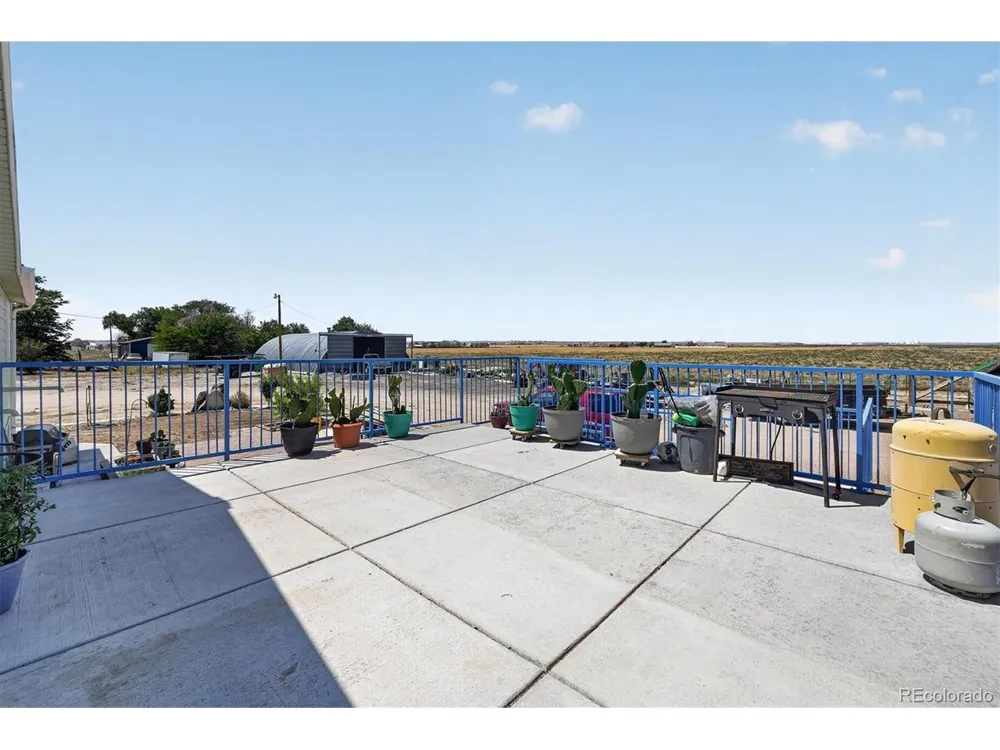 32189 County Road 16 Keenesburg, CO 80643