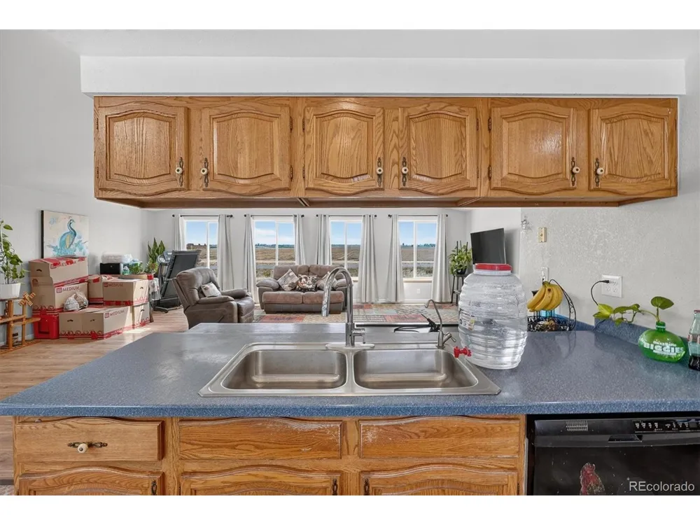 32189 County Road 16 Keenesburg, CO 80643