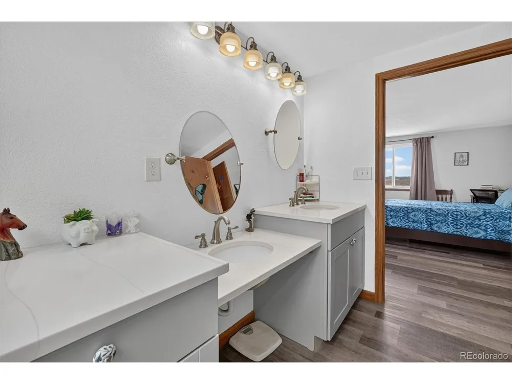 32189 County Road 16 Keenesburg, CO 80643