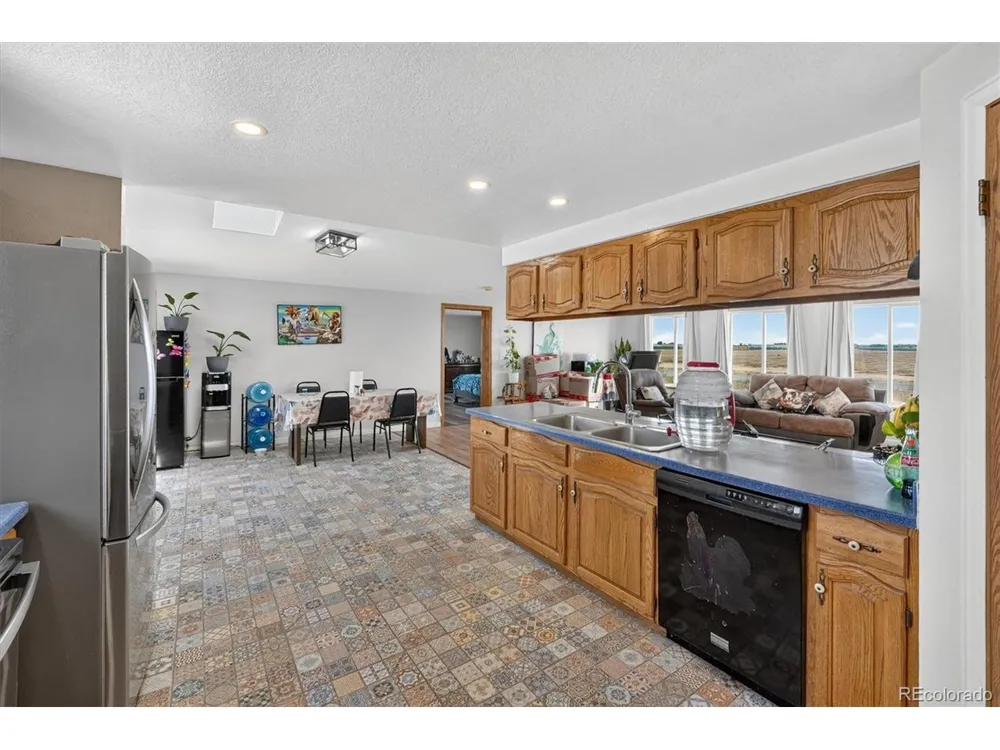 32189 County Road 16 Keenesburg, CO 80643