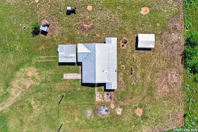 457 County Road 410 Stockdale, TX 78160