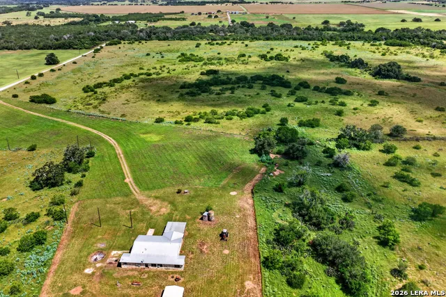 457 County Road 410 Stockdale, TX 78160