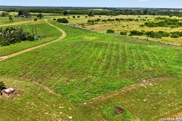 457 County Road 410 Stockdale, TX 78160
