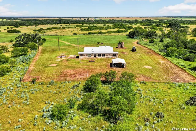457 County Road 410 Stockdale, TX 78160