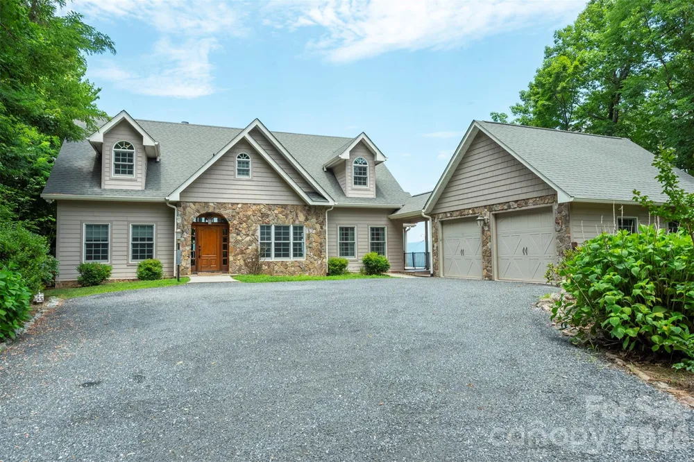 301 Oak Winds Drive Old Fort, NC 28762