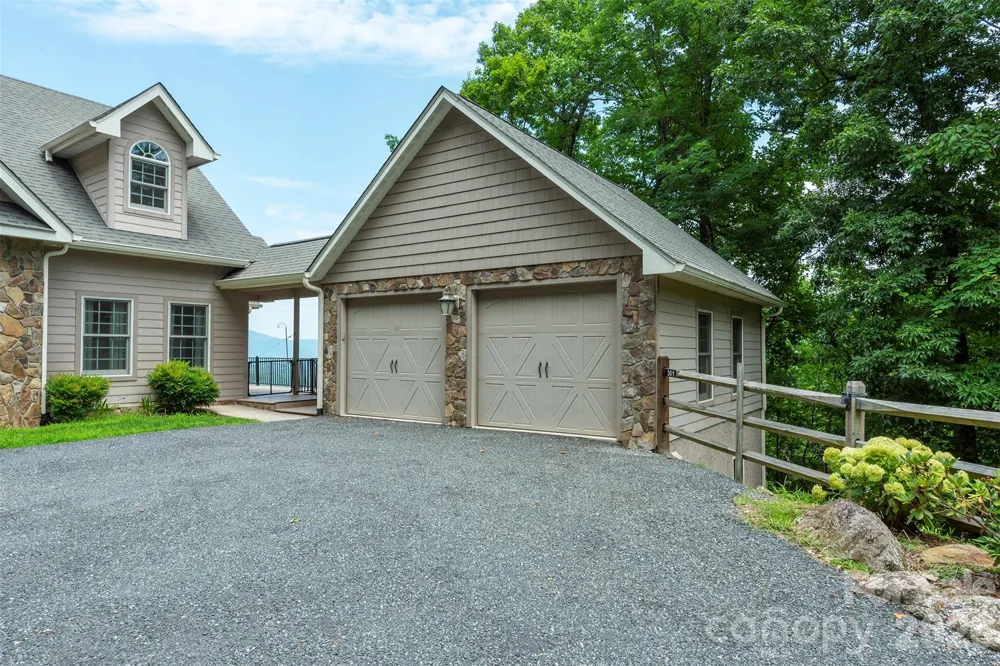 301 Oak Winds Drive Old Fort, NC 28762