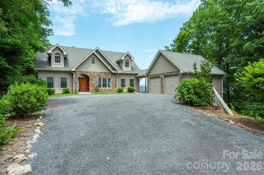 301 Oak Winds Drive Old Fort, NC 28762