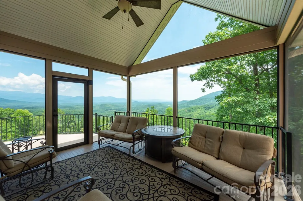 301 Oak Winds Drive Old Fort, NC 28762