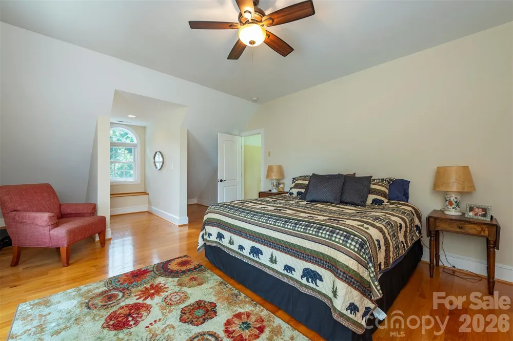 301 Oak Winds Drive Old Fort, NC 28762