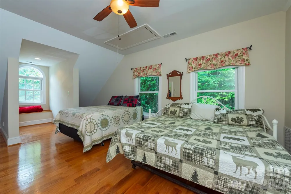 301 Oak Winds Drive Old Fort, NC 28762