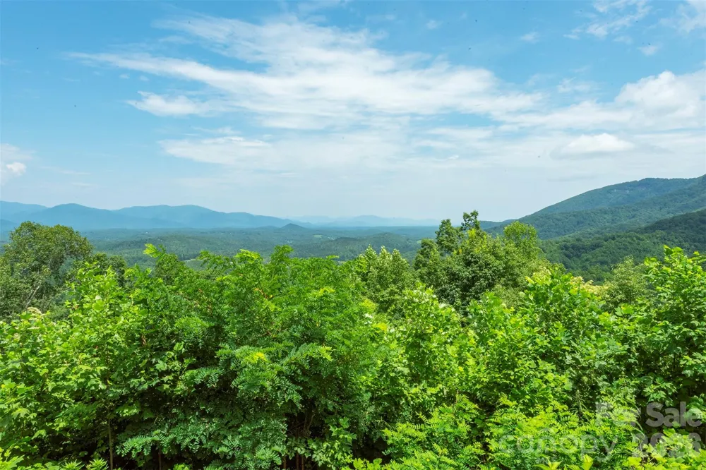 301 Oak Winds Drive Old Fort, NC 28762