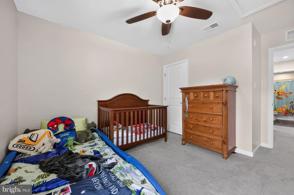 38 CIRCLE DRIVE Sicklerville, NJ 08081